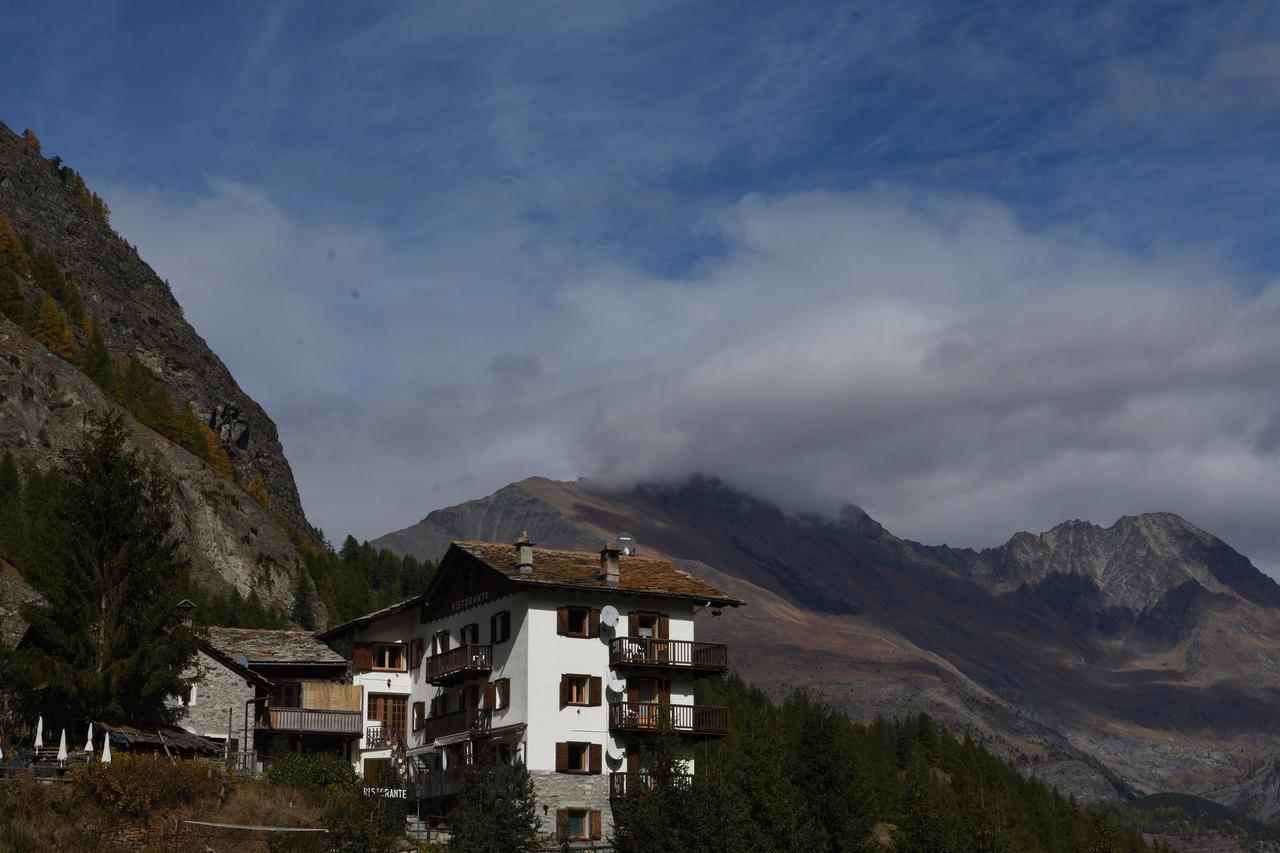 Hotel Paradisia Cogne Exterior foto