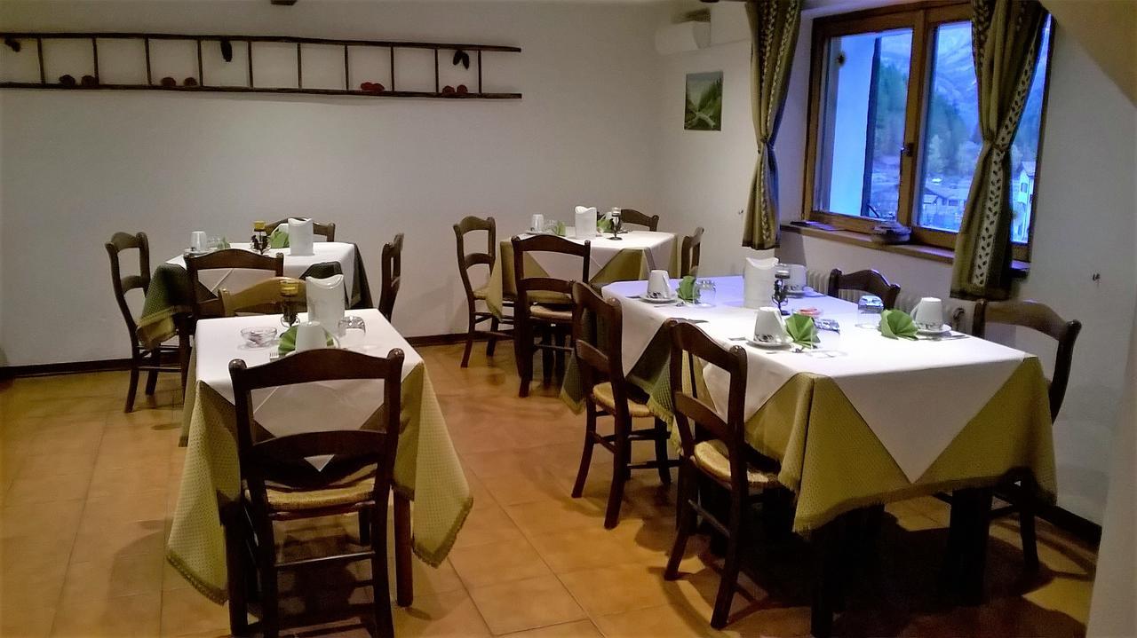 Hotel Paradisia Cogne Exterior foto